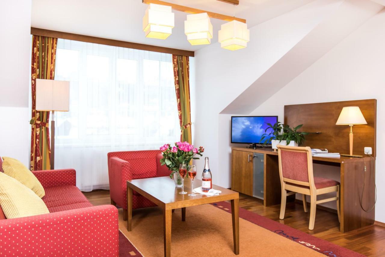 Hotel Am See - Seeresidenz Алтаусзее Екстериор снимка